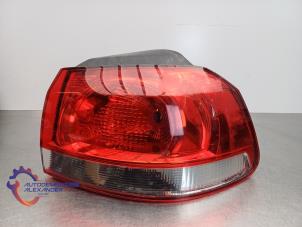 Begagnade Baklykta, höger Volkswagen Golf VI (5K1) 1.4 16V Pris € 33,06 Marginaltabell erbjuds av Alexander Autodemontage