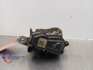 Używane Zacisk hamulcowy lewy tyl Nissan Qashqai (J11) 1.6 dCi Cena na żądanie oferowane przez Alexander Autodemontage