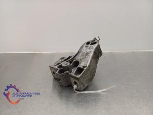 Gebruikte Motorsteun Volkswagen Touran (1T1/T2) 1.9 TDI 105 Euro 3 Prijs op aanvraag aangeboden door Alexander Autodemontage