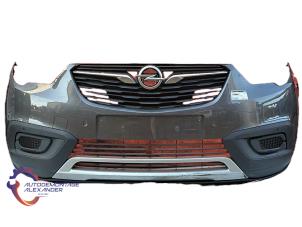 Begagnade Främre stötfångare Opel Crossland (X) 1.2 Turbo 12V Pris € 1.000,00 Marginaltabell erbjuds av Alexander Autodemontage