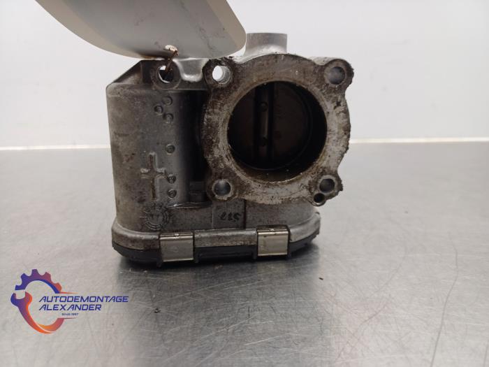 Spjällhus från en Abarth 500/595/695 1.4 T-Jet 16V 695 2017