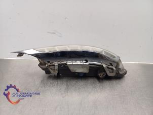 Gebruikte Dagrijverlichting rechts Mercedes C Estate (S204) 2.2 C-200 CDI 16V BlueEFFICIENCY Prijs op aanvraag aangeboden door Alexander Autodemontage