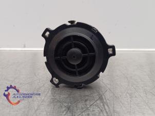 Używane Glosnik wysokotonowy Seat Ibiza V (KJB) 1.0 TSI 12V Cena na żądanie oferowane przez Alexander Autodemontage