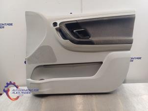 Begagnade List, framdörr, 4-dörrars, höger Skoda Fabia II (5J) 1.2i 12V Pris € 59,99 Inklusive moms erbjuds av Alexander Autodemontage