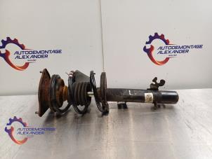 Begagnade Stötdämpare, vänster fram BMW Mini One/Cooper (R50) 1.6 16V Cooper Pris på förfrågan erbjuds av Alexander Autodemontage