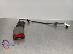 Begagnade Bakre bältesspänne, höger Kia Picanto (TA) 1.0 12V Pris på förfrågan erbjuds av Alexander Autodemontage