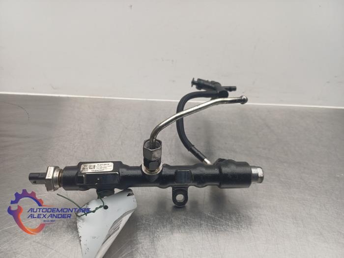 Bränsleinsprutningsmunstycke från en Ford Transit Connect (PJ2) 1.5 TDCi 2020