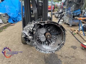 Begagnade Växellåda Opel Vivaro 1.9 DTI 16V Pris € 726,00 Inklusive moms erbjuds av Alexander Autodemontage