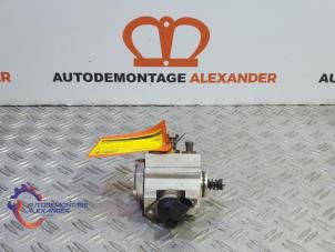 Gebruikte Hogedrukpomp Audi A4 (B6) 2.0 FSI 16V Prijs op aanvraag aangeboden door Alexander Autodemontage