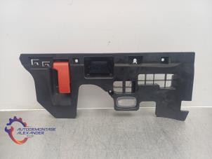 Begagnade Instrumentbräda, del Mercedes A (W176) 1.6 A-180 16V Pris på förfrågan erbjuds av Alexander Autodemontage