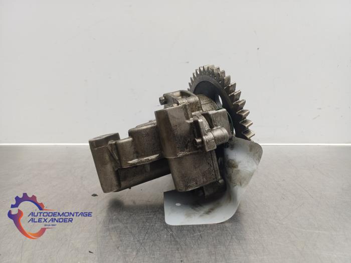 Oliepomp van een Volkswagen Transporter/Caravelle T5 2.5 TDi 4Motion 2008