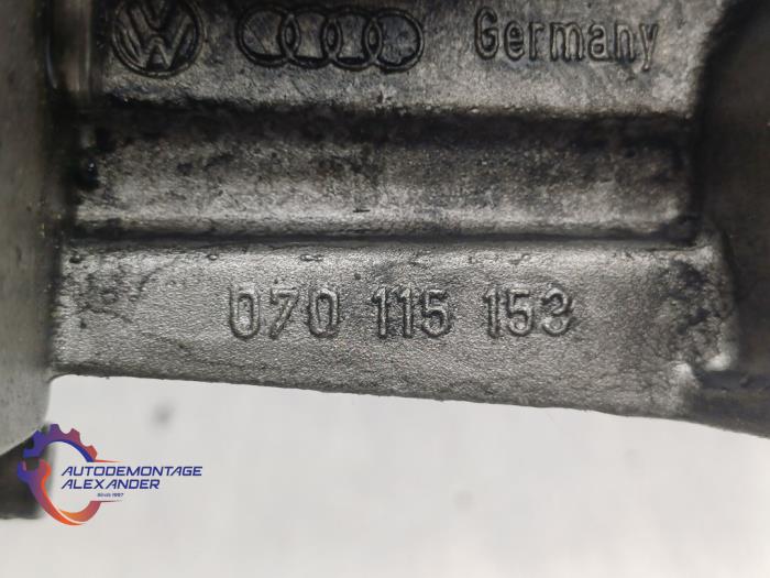 Oliepomp van een Volkswagen Transporter/Caravelle T5 2.5 TDi 4Motion 2008