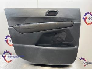 Gebruikte Deurbekleding 4Deurs links-voor Peugeot 5008 I (0A/0E) 1.6 THP 16V Prijs op aanvraag aangeboden door Alexander Autodemontage