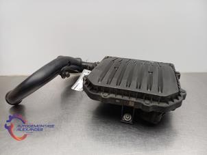 Begagnade Luftfilterhus Volkswagen Polo VI (AW1) 1.0 12V BlueMotion Technology Pris på förfrågan erbjuds av Alexander Autodemontage