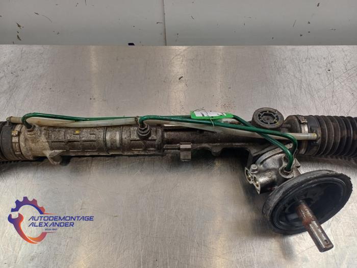 Servostyrningsbox från en Peugeot 5008 I (0A/0E) 1.6 THP 16V 2010