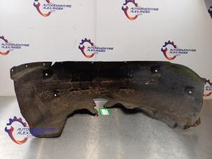 Begagnade Isolering, hjulhus Audi A6 Avant (C7) 3.0 TDI V6 24V Quattro Pris € 30,00 Inklusive moms erbjuds av Alexander Autodemontage