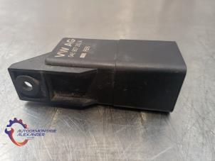 Gebruikte Voorgloei Relais Volkswagen Polo V (6R) 1.2 TDI 12V BlueMotion Prijs € 15,00 Inclusief btw aangeboden door Alexander Autodemontage