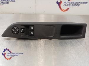 Begagnade Flerfunktionsbrytare, fönster Opel Corsa F (UB/UH/UP) 1.2 12V 75 Pris på förfrågan erbjuds av Alexander Autodemontage