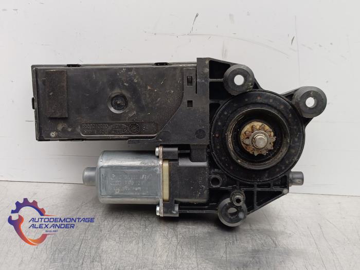 Motor, dörrfönster från en Renault Megane III Grandtour (KZ) 1.4 16V TCe 130 2010