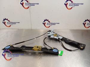 Gebruikte Ruitmechaniek 4Deurs links-voor Opel Astra J Sports Tourer (PD8/PE8/PF8) 1.7 CDTi 16V Prijs € 45,00 Inclusief btw aangeboden door Alexander Autodemontage