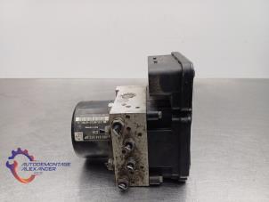 Używane Pompa ABS Skoda Octavia Combi (1Z5) 1.6 TDI Greenline Cena € 149,99 Z VAT oferowane przez Alexander Autodemontage