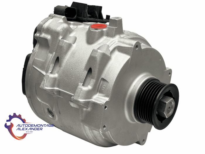 Dynamo från en Audi Q8 2018