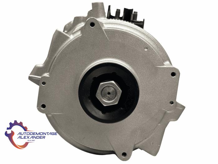 Dynamo från en Audi Q8 2018