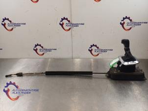 Gebruikte Selectiehendel automaat Volkswagen Polo V (6R) 1.6 TDI 16V 90 Prijs € 199,99 Inclusief btw aangeboden door Alexander Autodemontage