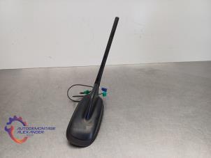 Begagnade Antenn Volkswagen Polo V (6R) 1.6 TDI 16V 90 Pris € 35,01 Inklusive moms erbjuds av Alexander Autodemontage