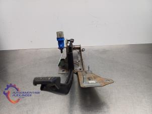 Begagnade Bromspedal Ford Focus 3 Wagon 1.5 TDCi Pris på förfrågan erbjuds av Alexander Autodemontage