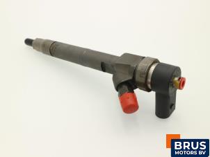 Used Injector (diesel) Mercedes Vito (639.6) 2.2 109 CDI 16V Price € 151,25 Inclusive VAT offered by Brus Motors BV