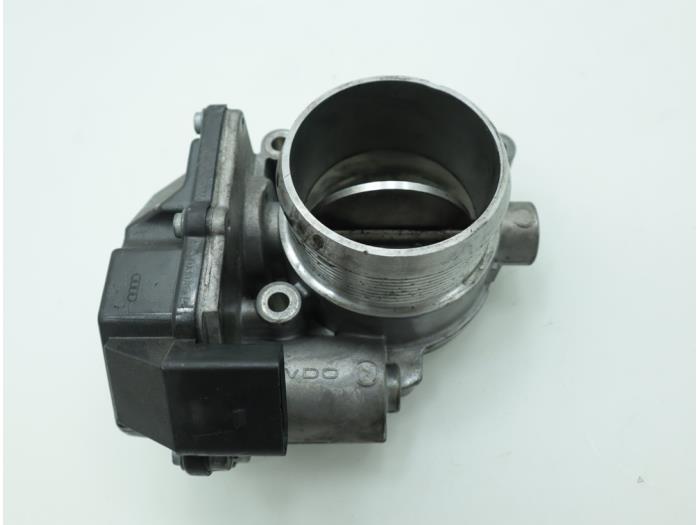 Spjällhus från en Volkswagen Touareg (7LA/7L6) 2.5 TDI R5 2008