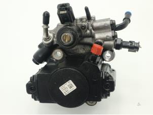 Gebruikte Brandstofpomp Mechanisch Mercedes Vito (639.7) 2.2 113 CDI 16V Euro 5 Prijs € 211,75 Inclusief btw aangeboden door Brus Motors BV