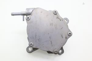Begagnade Vakuumpump (diesel) Toyota RAV4 (A4) 2.0 D-4D 16V 4x2 Pris € 90,75 Inklusive moms erbjuds av Brus Motors BV