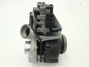 Gebruikte Turbo Mercedes E (W211) 2.2 E-200 CDI 16V Prijs € 302,50 Inclusief btw aangeboden door Brus Motors BV