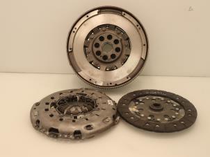 Gebruikte Vliegwiel dubbele massa Nissan Qashqai (J11) 1.6 dCi Prijs € 302,50 Inclusief btw aangeboden door Brus Motors BV