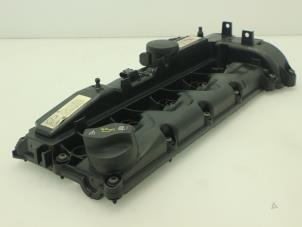 Gebruikte Kleppendeksel Mercedes B (W246) 1.8 B-200 CDI BlueEFFICIENCY 16V Prijs € 121,00 Inclusief btw aangeboden door Brus Motors BV