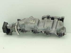 Begagnade Insugsrör Mercedes A (W169) 2.0 A-160 CDI 16V 5-Drs. Pris € 90,75 Inklusive moms erbjuds av Brus Motors BV