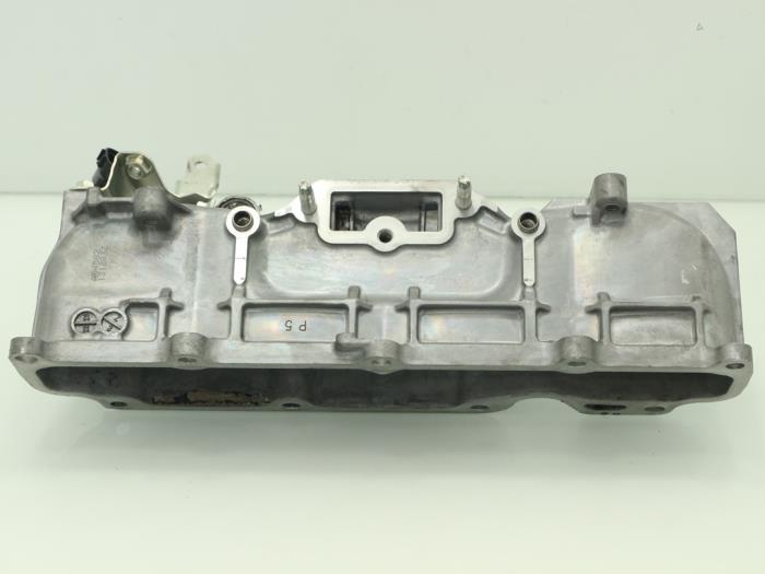 Insugsrör från en Toyota RAV4 (A4) 2.0 D-4D 16V 4x4 2014