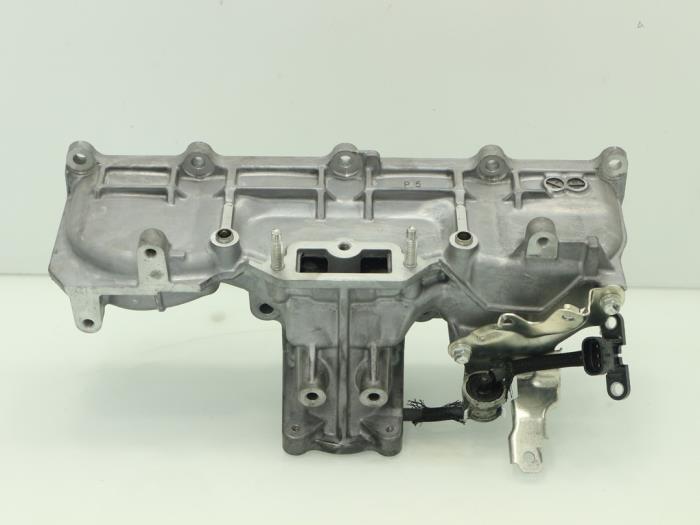 Insugsrör från en Toyota RAV4 (A4) 2.0 D-4D 16V 4x4 2014