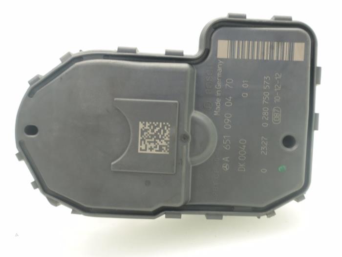 Spjällhus från en Mercedes-Benz Vito (639.6) 2.2 113 CDI 16V 4x4 Euro 5 2013