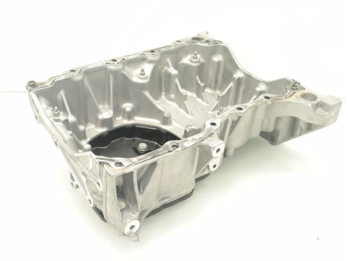 Oljetråg från en Nissan Qashqai (J11) 1.6 dCi 2018