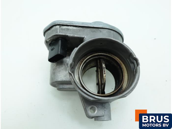 Boîtier accélérateur d'un Volkswagen Golf V Variant (1K5) 1.9 TDI 2010