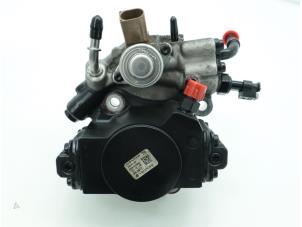 Gebruikte Brandstofpomp Mechanisch Mercedes Vito (639.6) 2.2 113 CDI 16V Euro 5 Prijs € 211,75 Inclusief btw aangeboden door Brus Motors BV