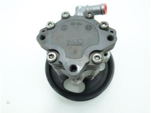 Begagnade Servostyrningspump Audi A8 (D3) 3.7 V8 40V Quattro Pris € 90,75 Inklusive moms erbjuds av Brus Motors BV