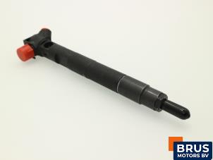 Used Injector (diesel) Mercedes E (W212) E-300 BlueTec Hybrid V6 24V Price € 151,25 Inclusive VAT offered by Brus Motors BV