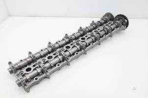 Begagnade Kamaxel BMW 5 serie (F10) 530d 24V Pris € 363,00 Inklusive moms erbjuds av Brus Motors BV