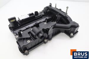 Usagé Couvercle soupapes Ford Focus 3 Wagon 1.0 Ti-VCT EcoBoost 12V 100 Prix € 90,75 Prix TTC proposé par Brus Motors BV