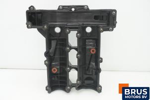 Gebrauchte Couvercle soupapes Ford Focus 3 1.0 Ti-VCT EcoBoost 12V 125 Preis € 90,75 Mit Mehrwertsteuer angeboten von Brus Motors BV