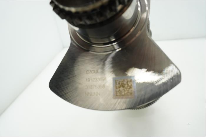 Wal korbowy z Volvo XC90 II 2.0 T6 16V AWD 2020